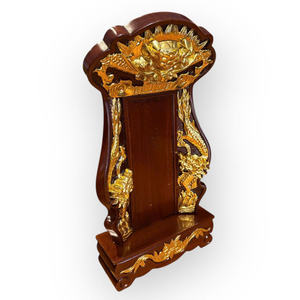 Una tableta ancestral intrincadamente tallada y dorada se utiliza para adorar a los antepasados durante muchas generaciones. - Product Image 3