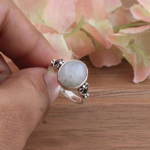 Anillo de Plata de Ley con Turquesa Natural al por Mayor, Engaste Clásico, Piedra Preciosa para Mujer, para Fiestas y Ocasiones Especiales - Product Image 1