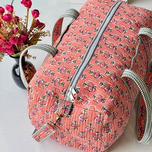 Quilted Cotton Duffle <b>Bag</b> Pink Floral Pattern Zipper Closure Large Capacity Weekender Travel <b>Bag</b> - Product Image 1