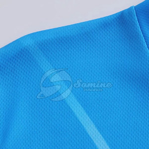 Camiseta y Pantalones Cortos de Fútbol de Diseño Personalizado de Alta Calidad, Secado Rápido, Transpirables y Ligeros, en Venta - Product Image 3