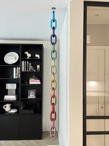 Colección Artesanal: Escultura de Resina Artística con Cadena, Forma Irregular, Multicolor, Decoración para el Hogar, Impermeable, Modelada a Mano, Arte Moderno - Product Image 2