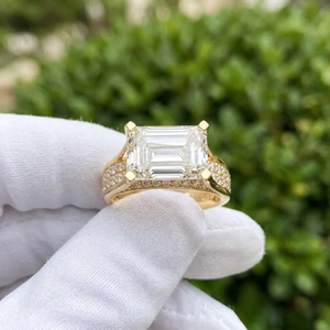 Anillo Solitario de Diamante Cultivado en Laboratorio de Alta Calidad, Corte Esmeralda, E VVS2 VS1, con Diseño de Banda Flotante - Product Image 4