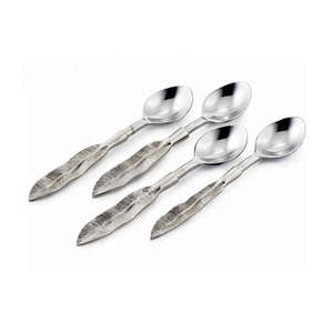 Ensemble de couverts en métal de qualité hôtelière, conçu pour un usage professionnel, offrant une finition uniforme, une forme équilibrée et une fiabilité. - Product Image 3