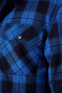 Chemise-veste en flanelle à carreaux pour homme, personnalisée, avec doublure en sherpa, rembourrage en polyester, extérieur en velours côtelé, décontractée pour l'hiver, pour l'extérieur, logo personnalisé - Product Image 5