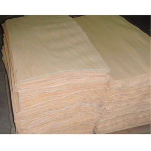 Láminas de Chapa de Madera de Caucho 100% Natural de Corte Rotatorio para Fabricación de Tableros, Secado Industrial al Sol/Horno, Ecológicas, Vietnam - Product Image 3