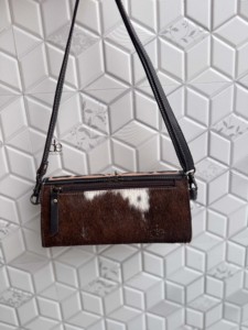 Nuevo y Último Modelo 2026: Cartera de Cuero Tallada a Mano con Pelo de Vaca, Estilo Western, Multiusos, para Mujer, Uso Diario - Product Image 3
