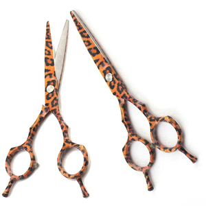 Tijeras de Peluquería de Acero Inoxidable para Hombre, Diseño Personalizado 2026, Punta Afilada, para Entrenamiento y Uso Profesional en Salón de Belleza - Product Image 3