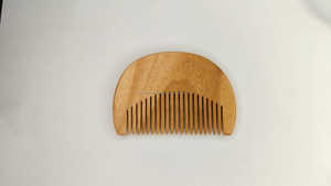 Peine de pelo de madera de Neem Natural del proveedor indio, motivos de animales Feng Shui de estilo cruzado para salón de casa, uso de viaje, Exportación promocionada - Product Image 5