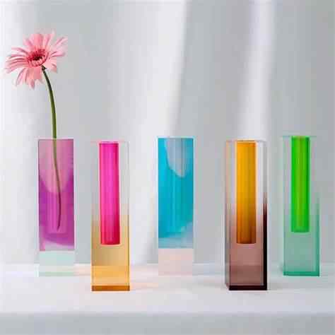 Eye-Catching Acrylic Block Model: A Colorful Flower Vase Design That Brings Life and Vibrancy to Your Home Décor