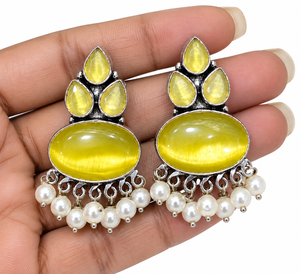 Boucles d'oreilles pendantes jaunes tendance avec perles tombantes |   Boucles d'oreilles en argent antique pour femmes |   Bijoux Bohèmes - Product Image 3