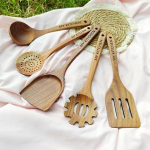 Juego de Utensilios de Cocina de Madera de 5 Piezas, Cuchara, Espátula y Servidor de Pasta Grabados Personalizados, Regalo Familiar - Product Image 6