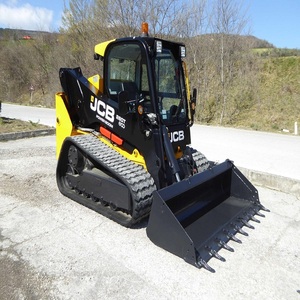 Cargadora Compacta JCB 260T Confiable con Certificación EPA y CE, Equipada con Cilindro Hidráulico Eaton, Motor, Bomba y Caja de Cambios - Product Image 2