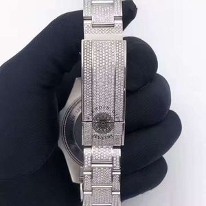 Splendide montre analogique à quartz en acier inoxydable sertie de diamants de luxe, boîtier rond de 40 mm, bracelet en cristal saphir - Product Image 2
