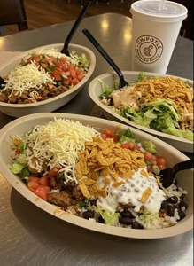 Tazón Compostable de Caña de Azúcar de 32oz para Hoteles, Restaurantes y Servicios de Catering, Envoltorios y Comida Mexicana, para Servir Almuerzos y Entrega de Comidas - Product Image 1