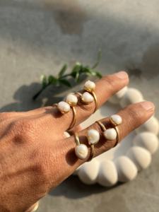 Anillo Abierto Ajustable Chapado en Oro con Doble Perla de Agua Dulce, Anillo Delicado con Perla Barroca, Joyería de Piedra de Nacimiento de Junio - Product Image 6