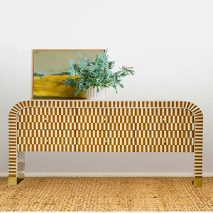 Console noire en os incrusté, ornée de motifs floraux et dotée de trois tiroirs, disponible à prix de gros. - Product Image 3