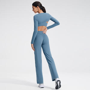 Ensemble de yoga taille haute sans coutures 3 pièces couleur unie, haut court, leggings longs, décolleté en V profond, bretelles spaghetti, respirant et élastique - Product Image 4