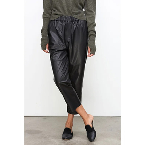 Pantalon en cuir finition lisse, vêtement de créateur haut de gamme, pantalon moderne à jambes larges, collection de mode en cuir véritable - Product Image 6