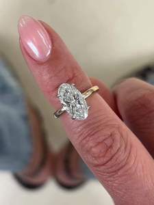 Anillo de Compromiso Solitario de Corte Ovalado Alargado en Oro Amarillo Sólido de 14K para Mujer, Anillo Fino Minimalista con Diamante de Laboratorio - Product Image 4