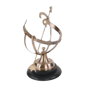 Armillaire en laiton fabriqué à la main avec base en bois Designer Antique Bureau Armillaire décoratif Article de collection nautique - Product Image 5