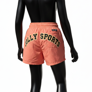 กางเกงว่ายน้ำผู้หญิง ผ้าไนลอนทาสลันคุณภาพสูง 110 GSM สีพีชสำหรับฤดูร้อน พร้อมโลโก้ปัก - Product Image 2