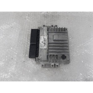 Unidad de Control del Motor Rodius I, II 2004-2018 Usada ORIGINAL 6715400732 - Product Image 2