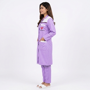 เสื้อกาวน์สำหรับบุรุษและสตรี คุณภาพพรีเมียม สำหรับงานห้องปฏิบัติการ แขนยาว เนื้อผ้านุ่มสบาย ทนทาน เหมาะสำหรับงานวิจัยทางการแพทย์ - Product Image 5