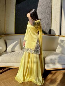 Ensemble Salwar Kameez traditionnel indien jaune 3 pièces en soie brodée avec dupatta, prêt-à-porter, séchage rapide, tenue de fête pour femme - Product Image 4