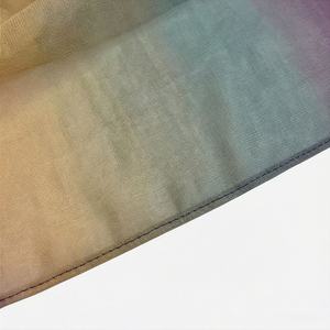 Hiyab elegante y colorido con degradado de verano, chal con borlas, pañuelo ligero para mujer, suave, transpirable, de primera calidad y con estilo. - Product Image 6