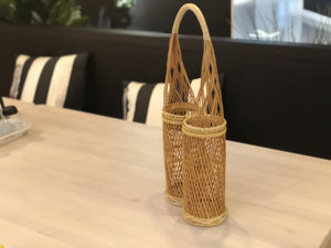 Porte-vin en bambou, panier à vin pour cadeau, 2 bouteilles, rangement de cuisine, support à vin tissé naturellement, fournisseur et fabricant en gros - Product Image 1