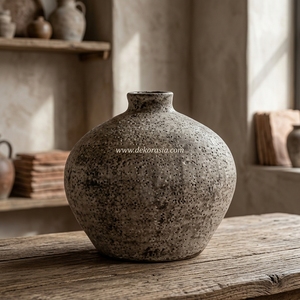 Vase rond en terre cuite rustique Buano, fait main, pot en argile, récipient décoratif en grès, vente en gros - Product Image 3