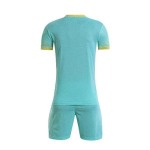 Ensemble d'uniformes de football personnalisés sublimés pour hommes, col en V, manches courtes, couleur dégradée, évacuation de l'humidité, tenue d'été pour équipe adulte - Product Image 2