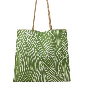 Sac fourre-tout en jute imprimé vert avec poignées en corde, idéal pour la plage ou le shopping – Fabricant - Product Image 1