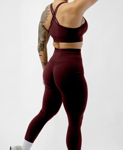 Ensemble de yoga 2 pièces marron uni pour femme, débardeur court dos nageur et short taille mi-haute, sans couture, en polyester extensible - Product Image 2