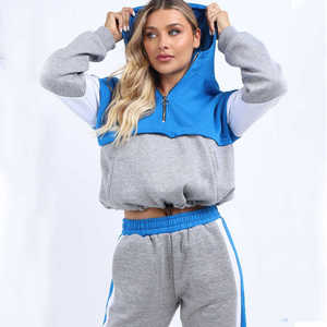 Conjunto Deportivo Personalizado de Alta Calidad para Mujer, Talla Grande, con Capucha - Product Image 3