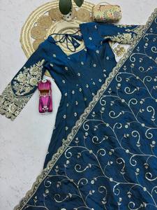 Elegant Indian Pakistani Set Embroidered Anarkali Salwar Kameez Long Coat Lehenga Outfit for Wedding Party - Product Image 3
