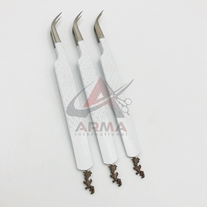 Pinzas para Extensión de Pestañas de Volumen Ruso de 90 Grados, con Diseño CNC de Precisión, de Acero Inoxidable - Product Image 6