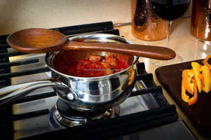 Cuillère de service en bois à long manche; Grande cuillère en bois pour cuisiner et servir de grandes portions - Product Image 3