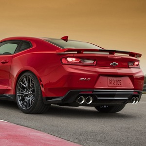 Vente flash Chevrolet Camaro ZL1 Voiture de sport haute performance Qualité supérieure Plastique Exportation directe d'usine Prêt à être expédié dans le monde entier - Product Image 3