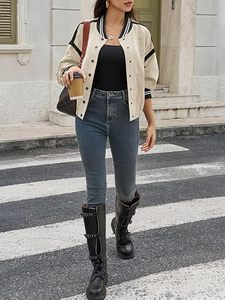 Chaqueta Bomber Beige para Mujer con Rayas de Contraste Negras, Cierre de Botones, Manga Larga, Estilo Deportivo Informal - Product Image 4