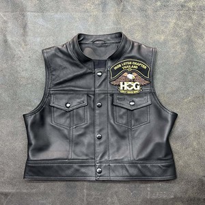 เสื้อกั๊กหนังสไตล์คลับสำหรับผู้ชายพร้อมปกแบบมีแถบ - Product Image 1