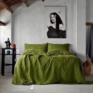 Ensemble de housse de couette 3 pièces en tissu stonewashed vert foncé uni, literie simple et douce - Product Image 3