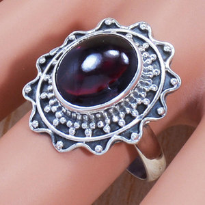 Bague Statement en Argent Sterling 925 Fait Main avec Cabochon Ovale en Grenat Naturel Oxydé – Vente en Gros - Product Image 1