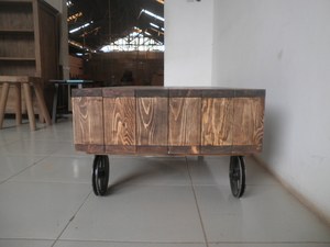 Coffee <b>Table</b> Palette with Metal Castor Industrial Design Storage Modern Apartment Living Room Furniture - Product Image 3