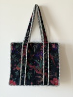 Sac fourre-tout matelassé en velours bohème de qualité supérieure pour femme avec chaînes – Tendance Hiver/Printemps/Été/Automne – Fermeture éclair sécurisée – Personnalisable
