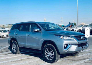 Fortuner SUV 2025, 2.0L CVT Edición Lujo, Gasolina, Tracción Delantera, Auto Nuevo de Alta Calidad con Caja de Cambios Automática, Volante a la Izquierda, en Venta - Product Image 6