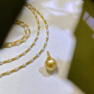 Collar de Perlas Blancas Doradas Naturales de 9-11 mm, Casi Perfectas, Cadena Explosiva para Suéter con Ligeras Imperfecciones para Piel de Bebé - Product Image 3