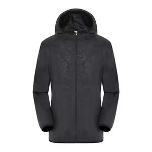 Veste softshell légère coupe-vent et imperméable avec poche avant à capuche, personnalisable OEM, pour la chasse et les activités de plein air, unisexe - Product Image 6