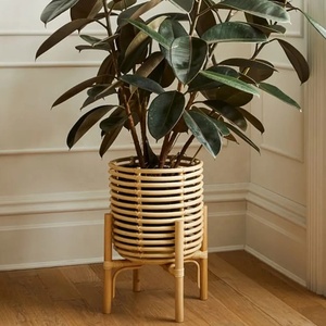 Modelo de moda al mejor precio de macetas de ratán natural con patrones paralelos y 4 pilares para el hogar y el jardín hechos a mano - Product Image 2