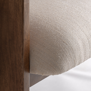 Fauteuil lounge moderne en teck massif, chaise d'appoint rembourrée, design à accoudoirs ouverts et courbés, coussin de qualité supérieure, mobilier de resort confortable - Product Image 6